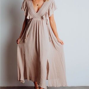 Baltic Born Jennifer Taupe Midi Dress size Medium